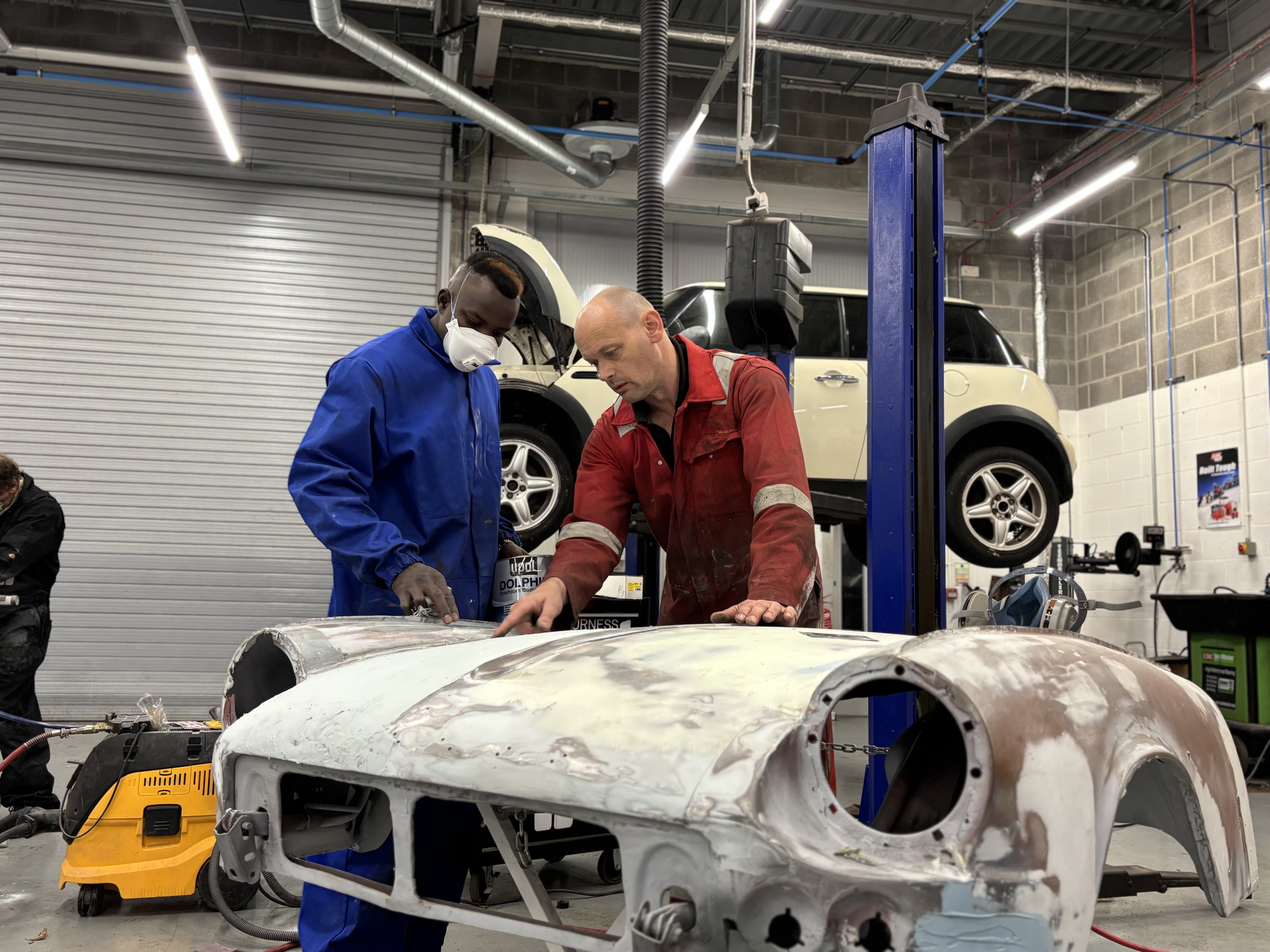 Level 1 Certificate in Vehicle Accident Repair