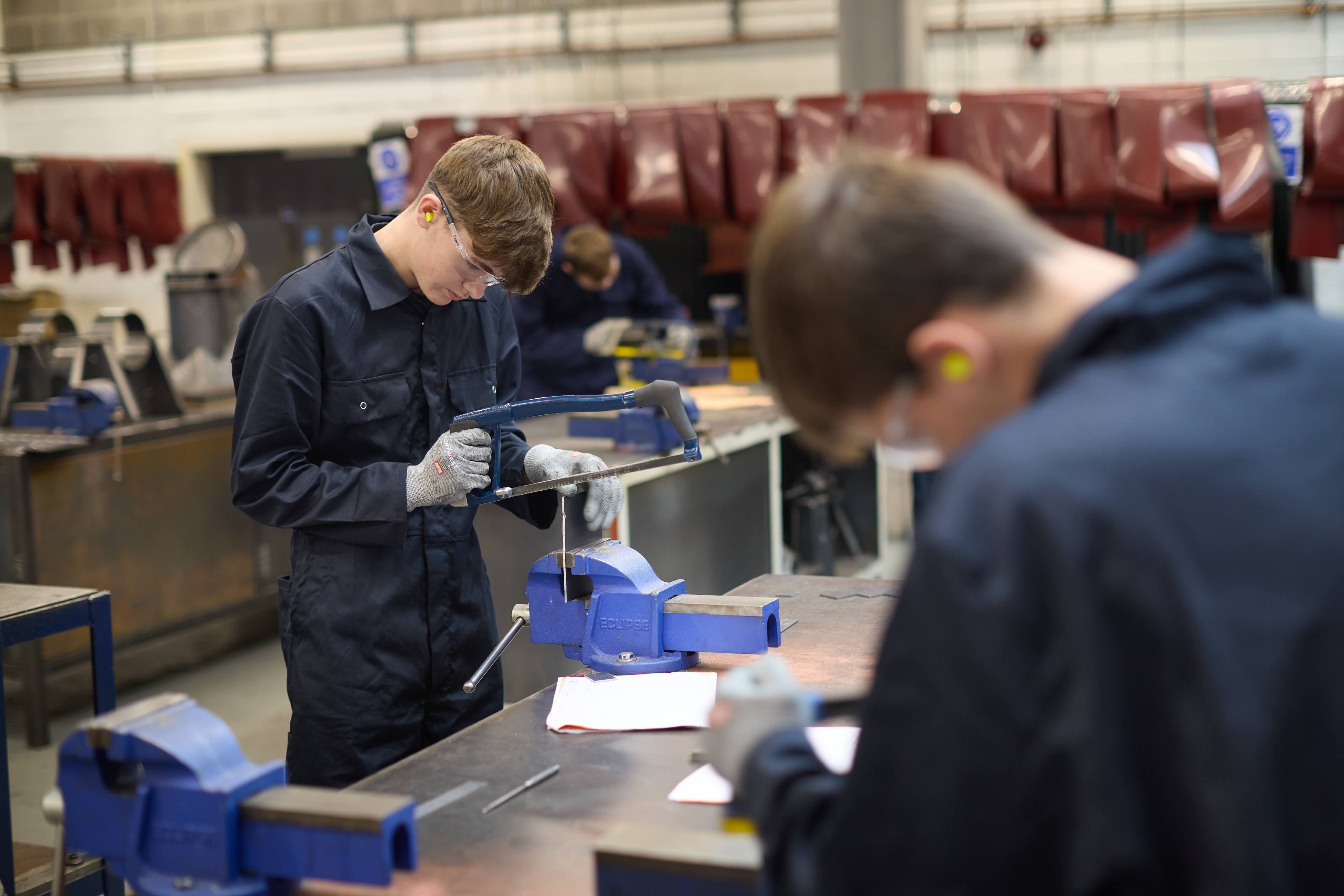 BTEC Level 3 Certificate in Advanced Manufacturing Engineering 